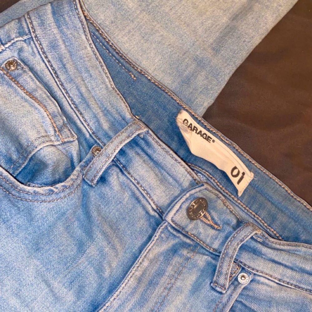 Garage distressed light wash skinny jeans